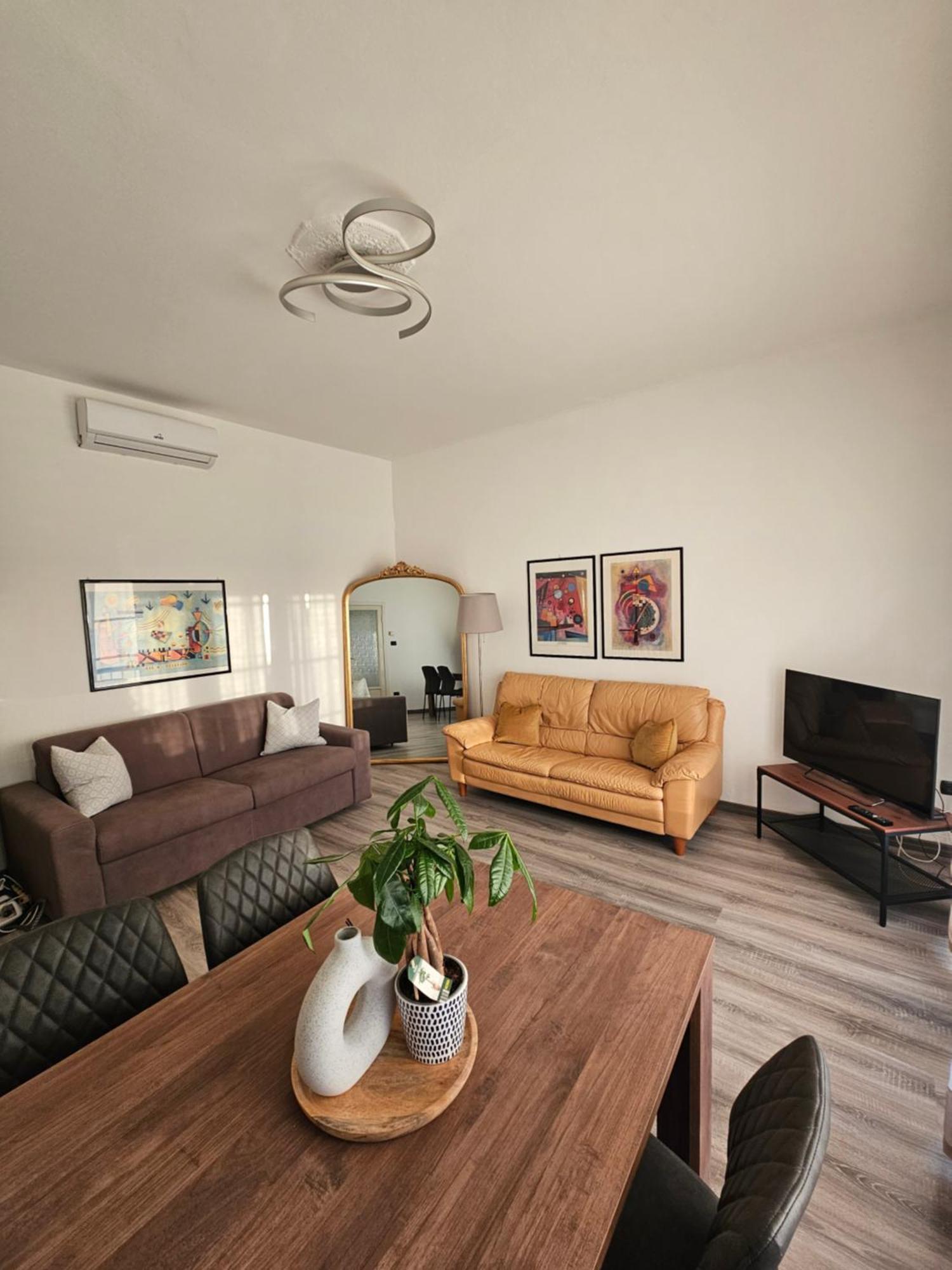 Casa Sara Como Lake Parcheggio Interno Privato 切尔诺比奥 外观 照片