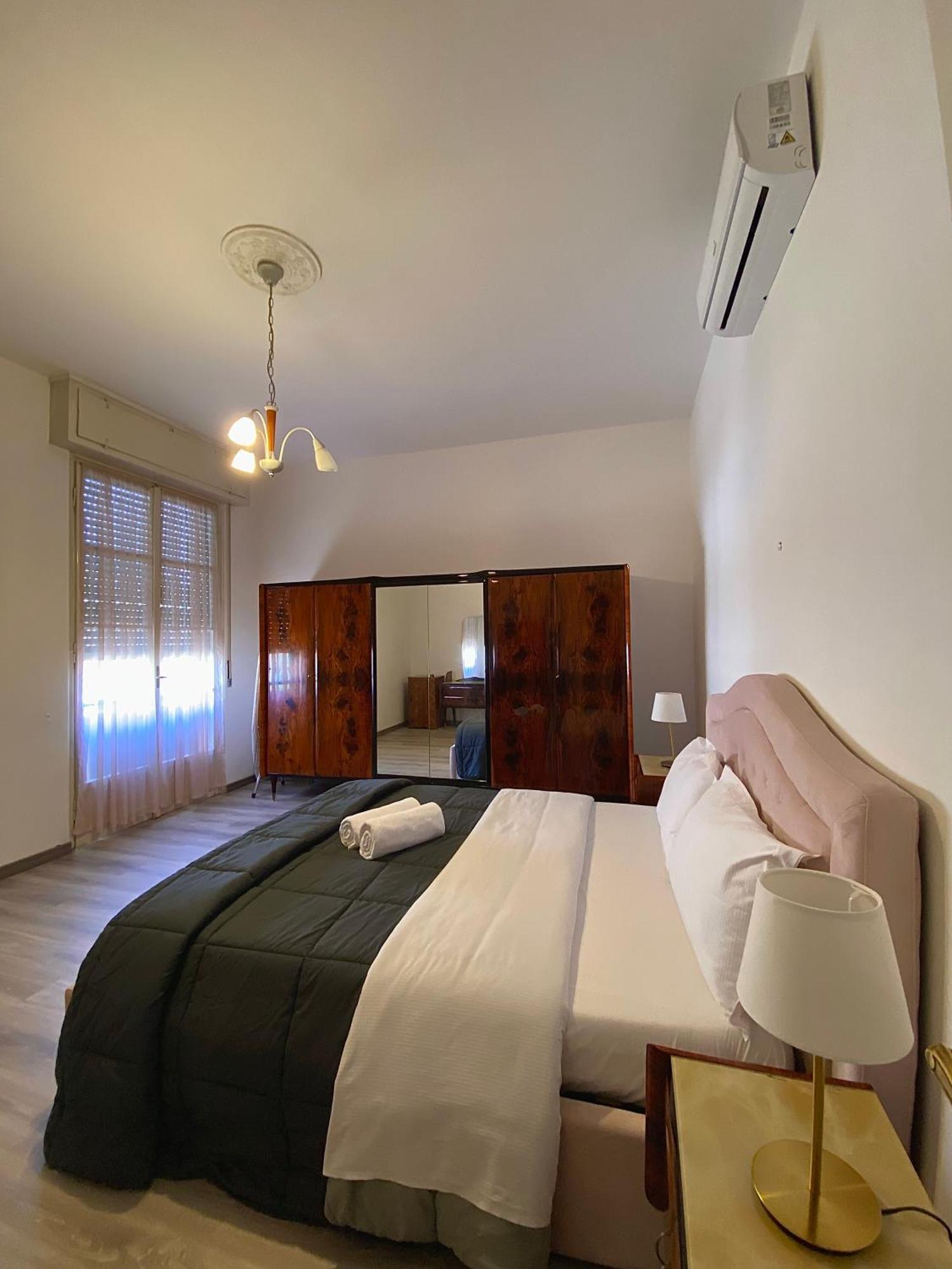 Casa Sara Como Lake Parcheggio Interno Privato 切尔诺比奥 外观 照片