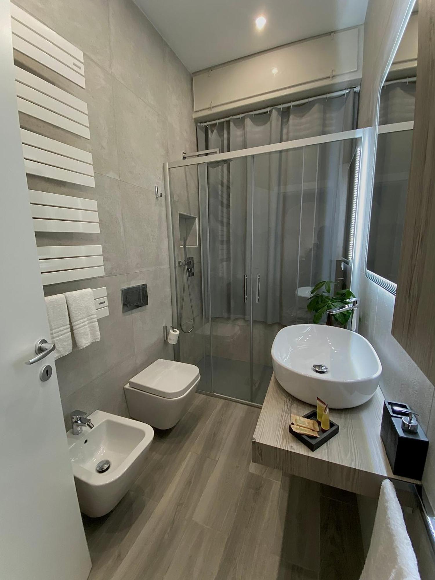 Casa Sara Como Lake Parcheggio Interno Privato 切尔诺比奥 外观 照片